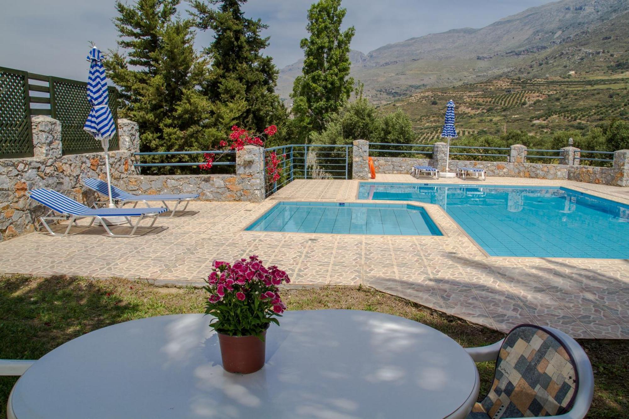 Plakias Villas Lefkogeia Exterior photo